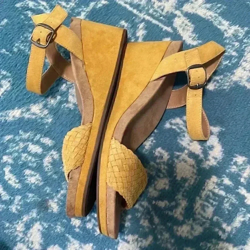 Lucky Brand Golden woven suede wedge heel sandals 9.5